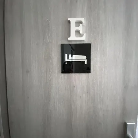 A Mai Hyper Centre, 26 Rue Saint Dizier *